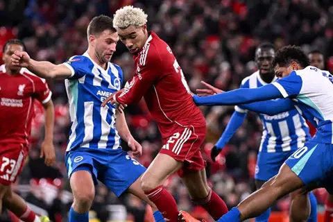 في غياب صلاح.. برايتون يُسقط ليفربول بثنائية ويلبيك في الدوري الإنجليزي